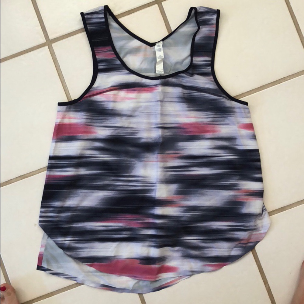 Lulu lemon top